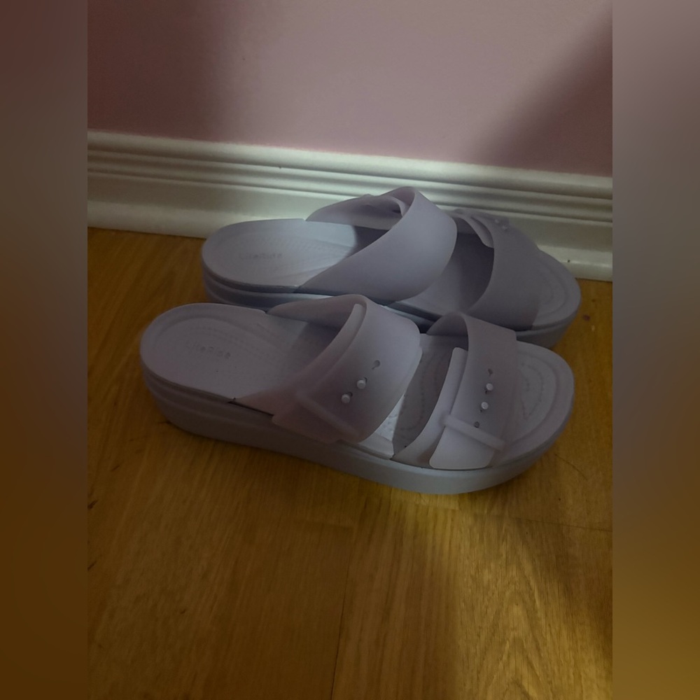 ⭐️Purple crocs literide women’s 10